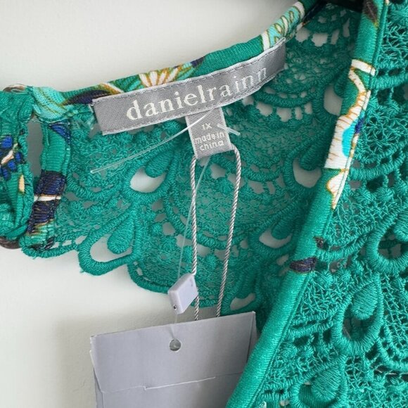 Daniel Rainn Women Sleeveless With Lace Back Design Top Blouse Size 1X - Picture 3 of 10